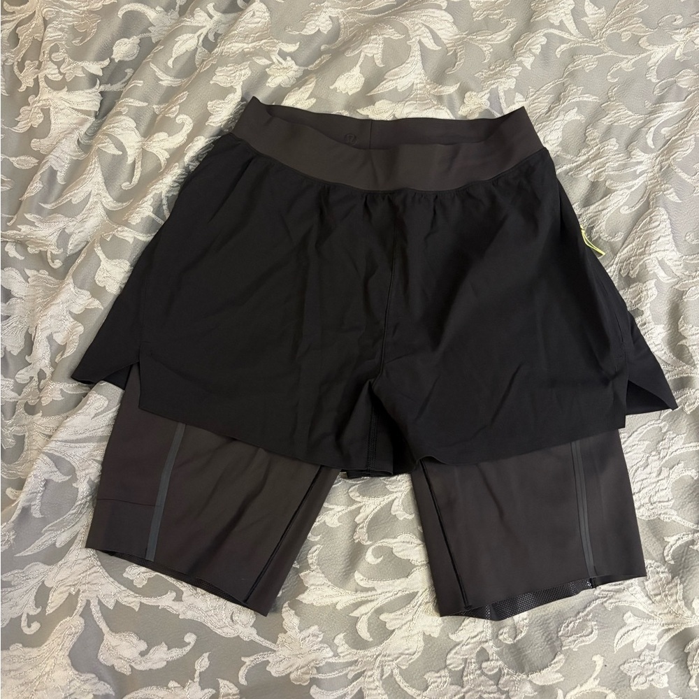 Lululemon Alacer Short *lululemon lab - Picture 3 of 11